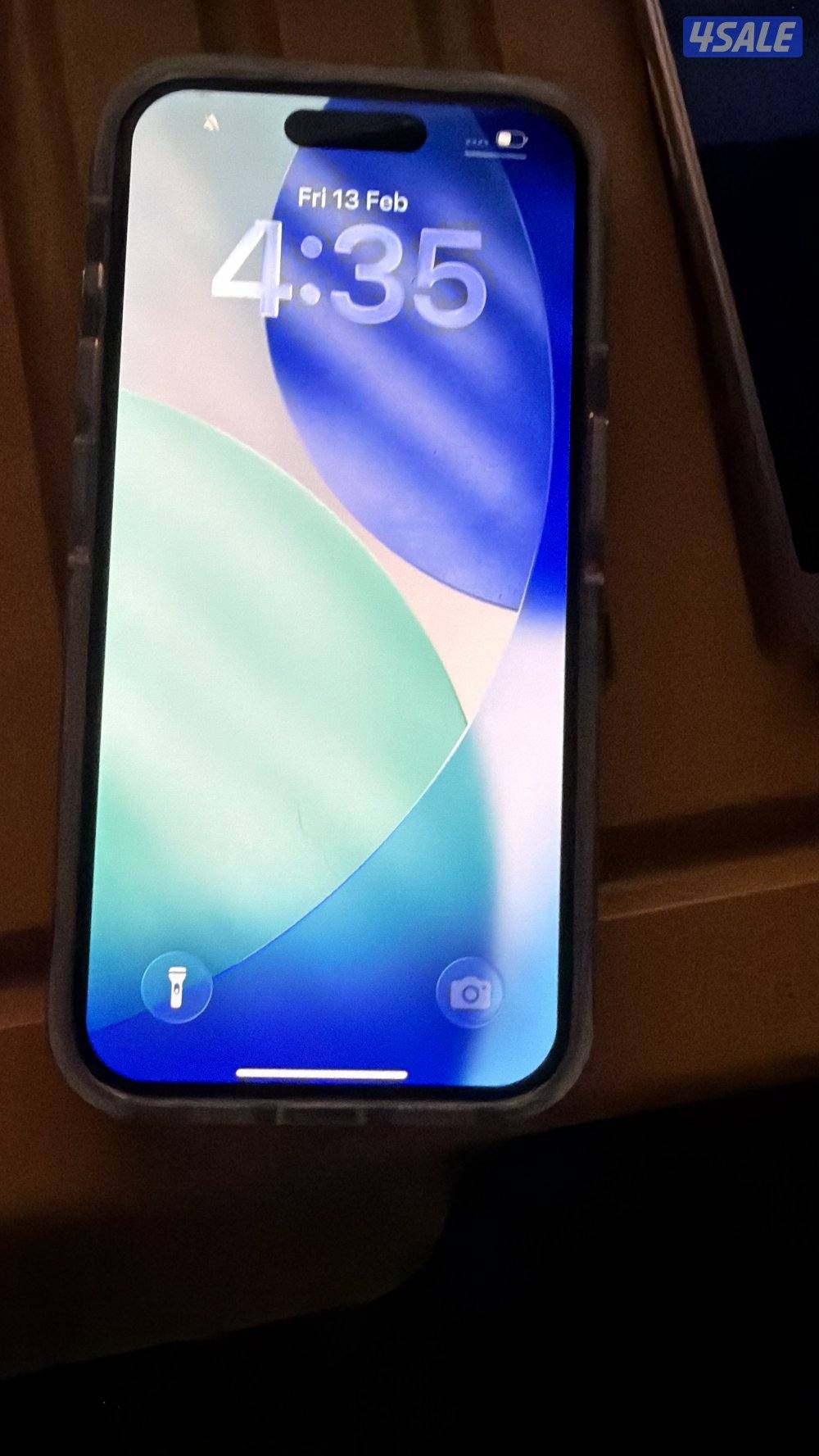 Iphone 15 pro in excellent condition. All original/ price negotiable0