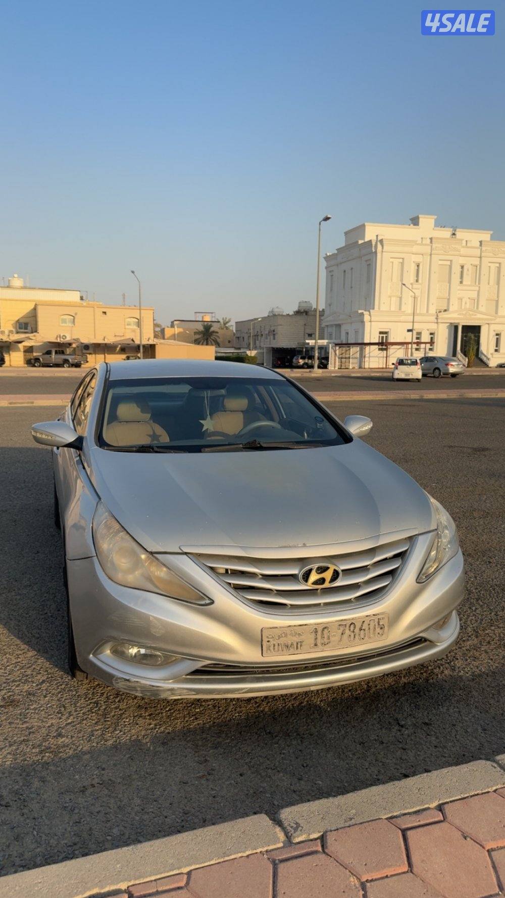 للبيع سوناتا موديل ٢٠١٢ اللون سلفر شرط الفحص التواصل وتساب فقط عدم ال5
