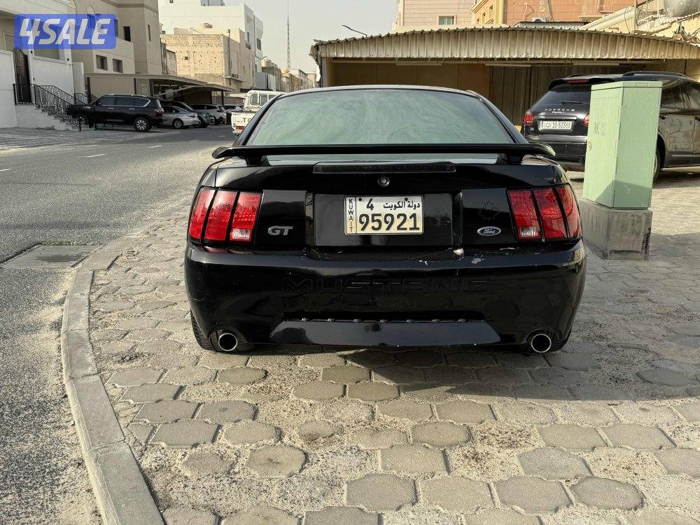 للبيع موستنق ٢٠٠١3