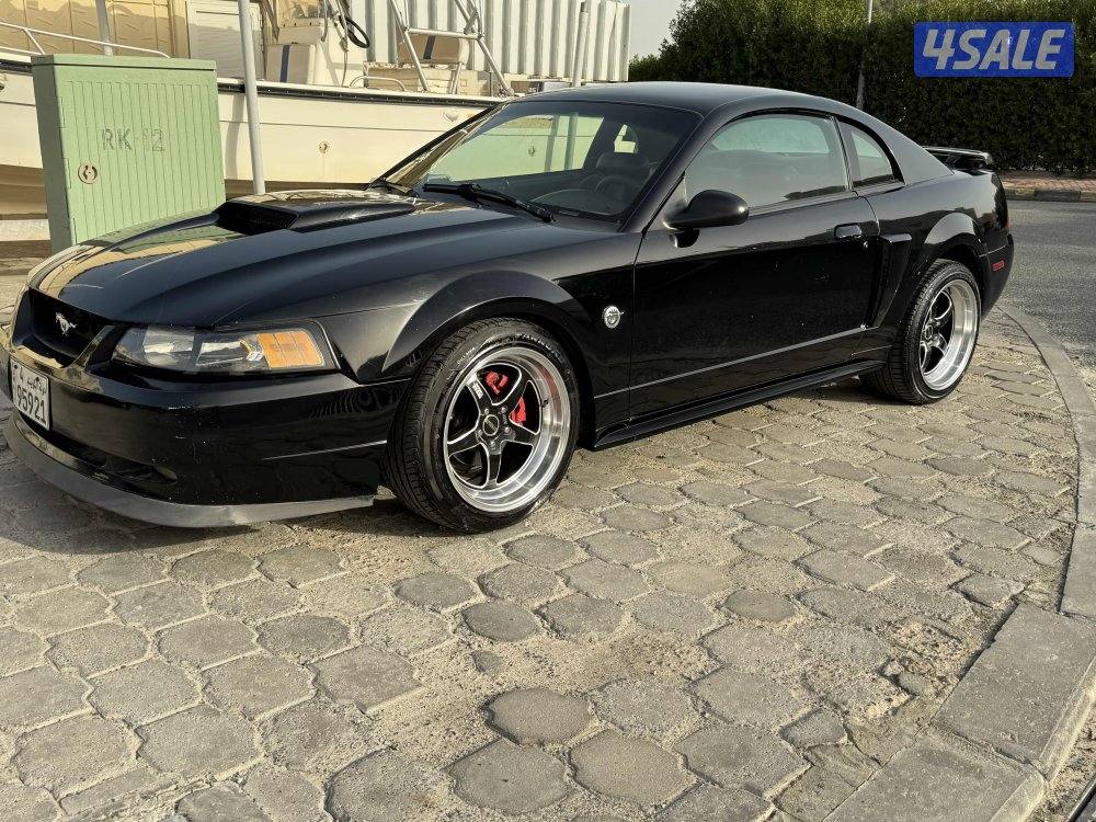 للبيع موستنق ٢٠٠١4