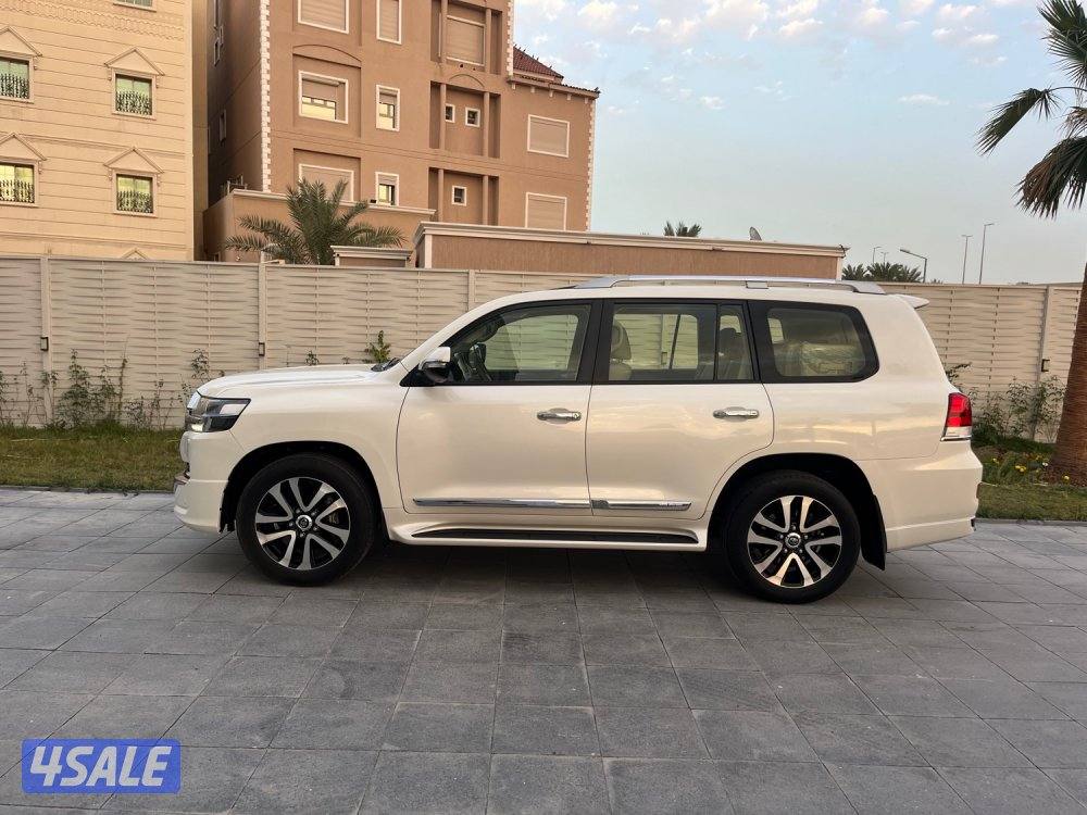 موديل 2019 عداد 111 الف1