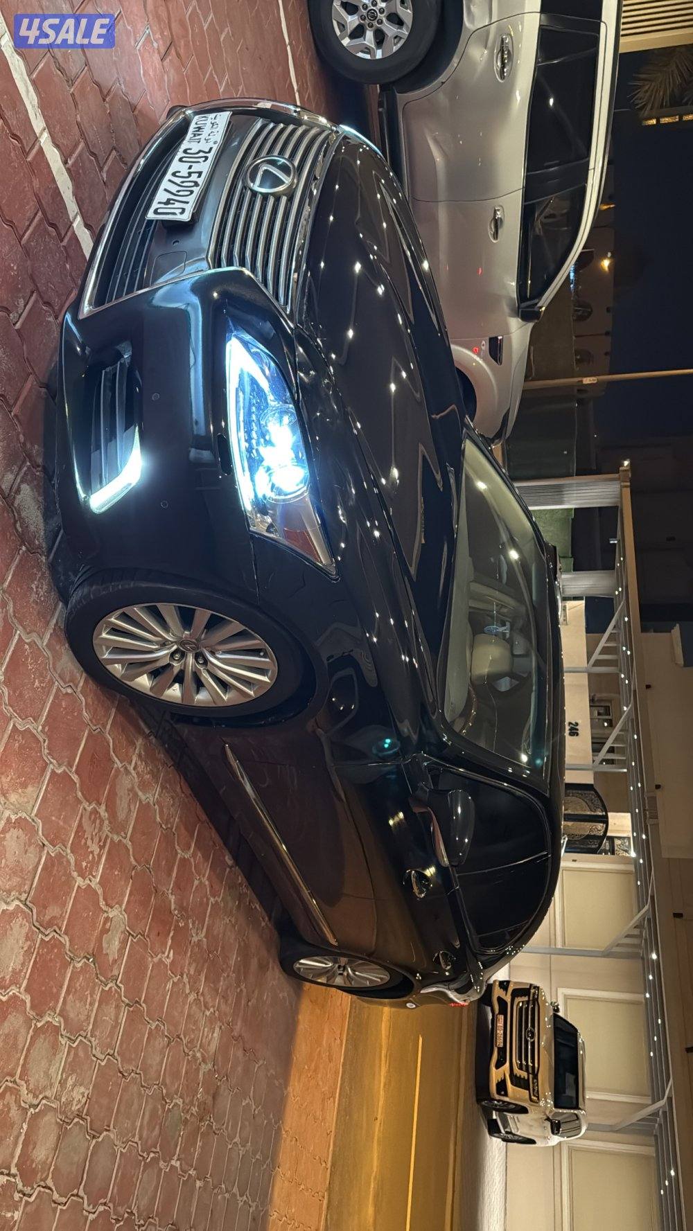 للبيع لكزس LS460 ماشي ٣٣٠ الف شرط الفحص3