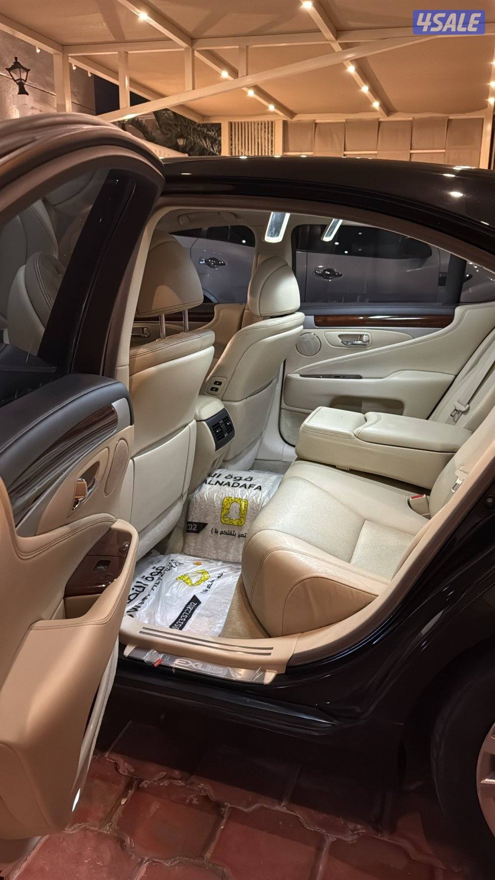 للبيع لكزس LS460 ماشي ٣٣٠ الف شرط الفحص4