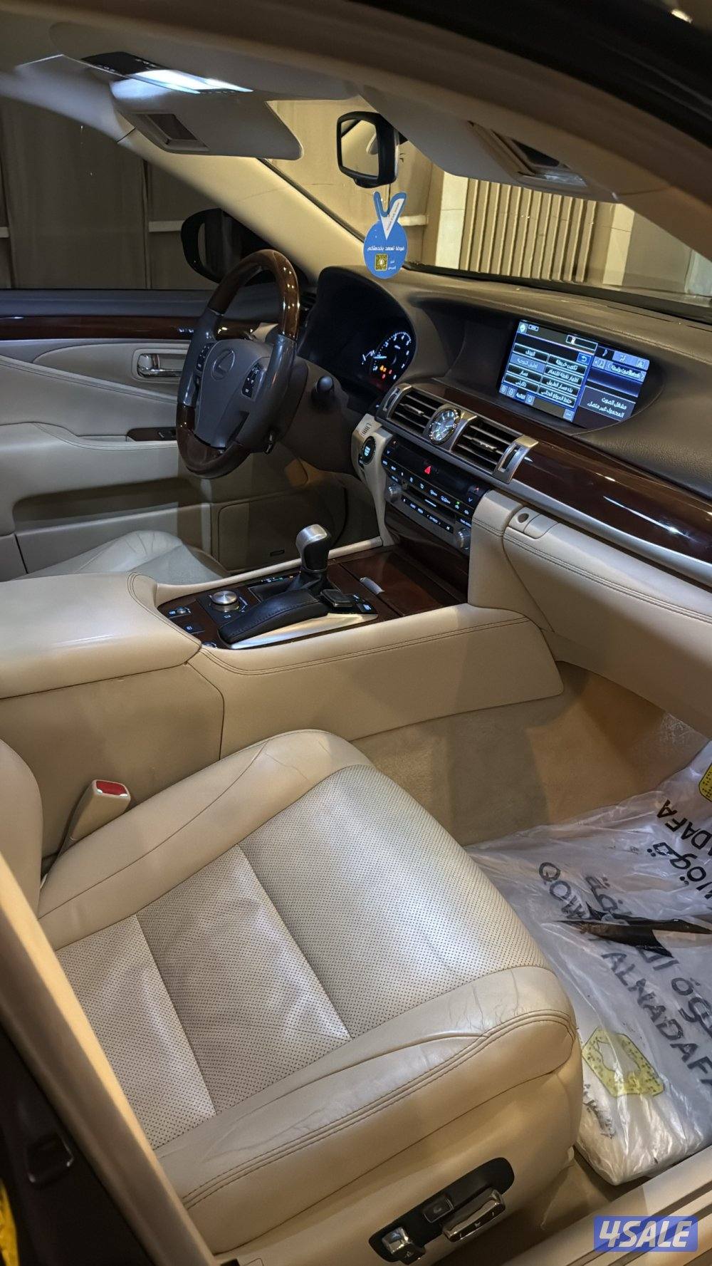 للبيع لكزس LS460 ماشي ٣٣٠ الف شرط الفحص7