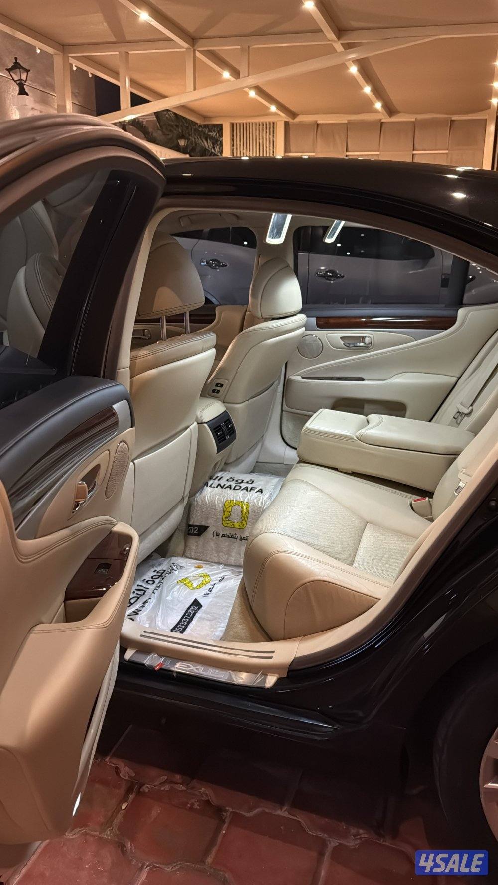 للبيع لكزس LS460 ماشي ٣٣٠ الف شرط الفحص8