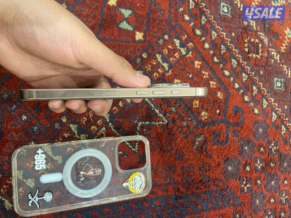 للبيع ايفون 16 برو ماكس جديد نظيف3