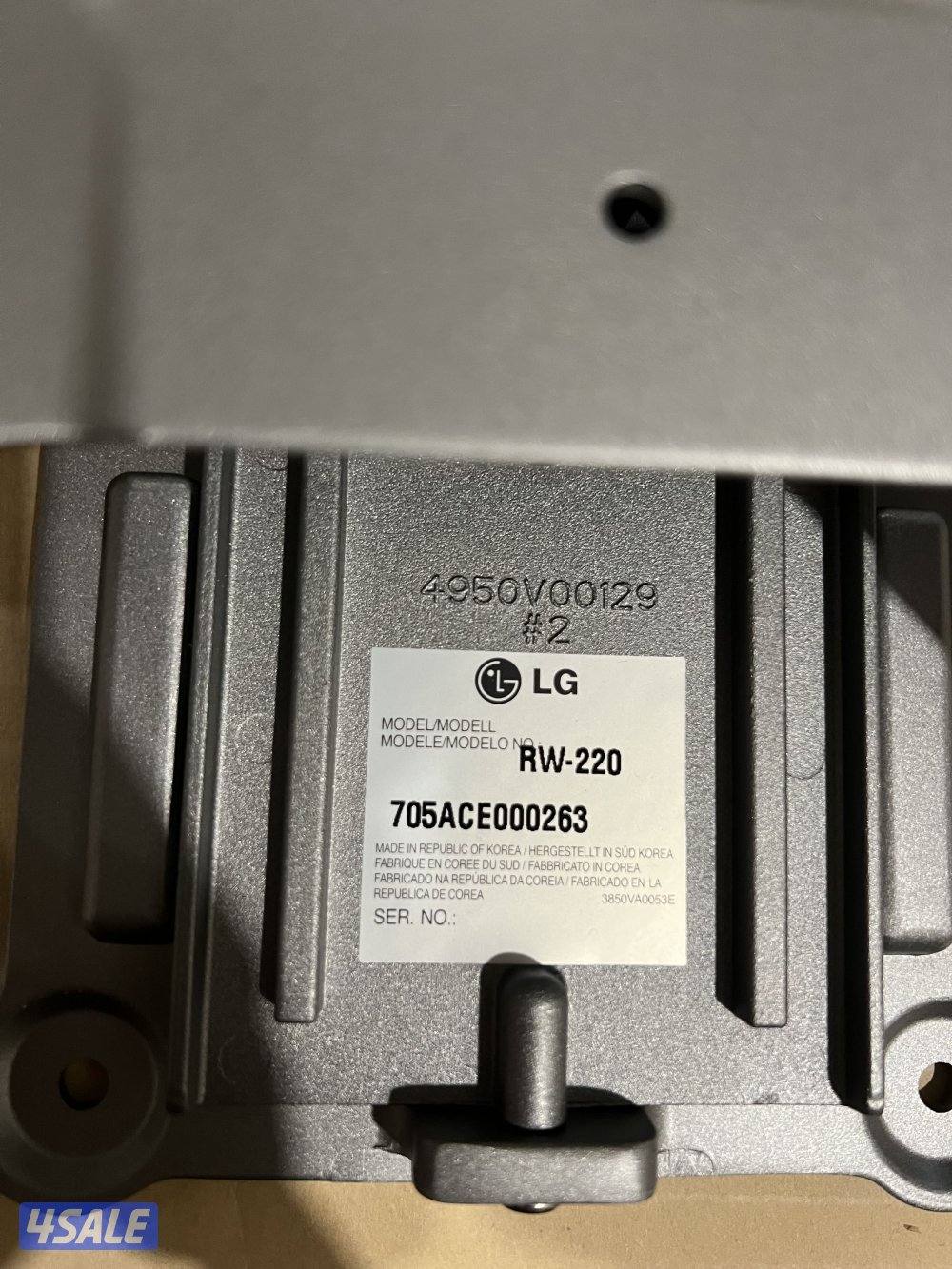 حامل شاشه (RW220) هو حامل جداري أصلي من LG،2