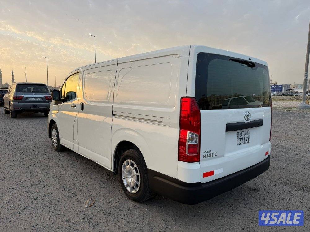 باص مقفل 2021 بحالة المصنع0