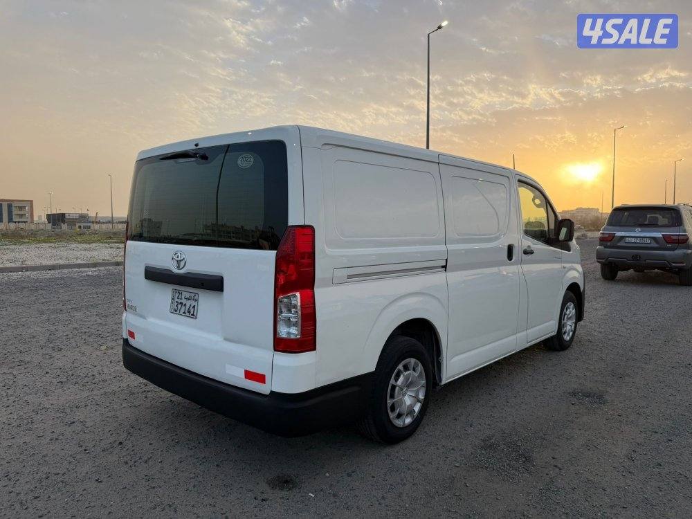 باص مقفل 2021 بحالة المصنع1