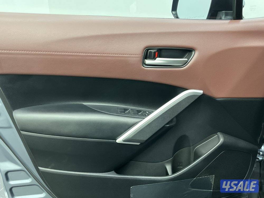 TOYOTA COROLLA CROS COROLLA-CROSS LTD10