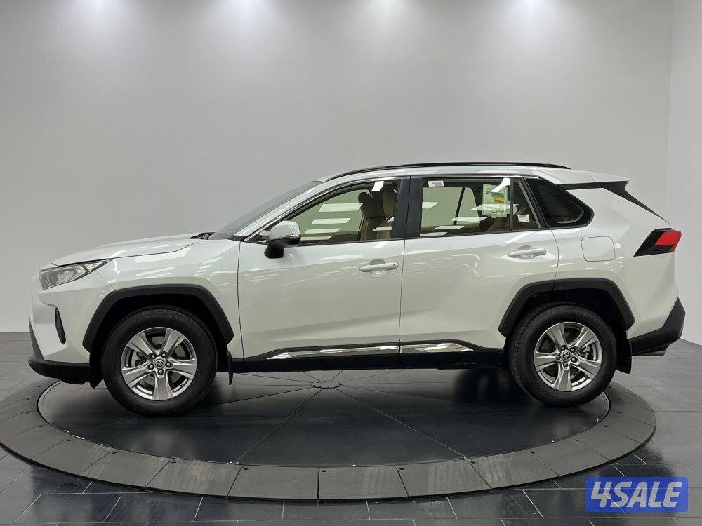 TOYOTA RAV401 4X2 STANDARD OPTION2