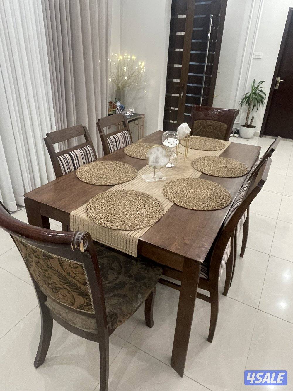 طاولة طعام مستعمله2