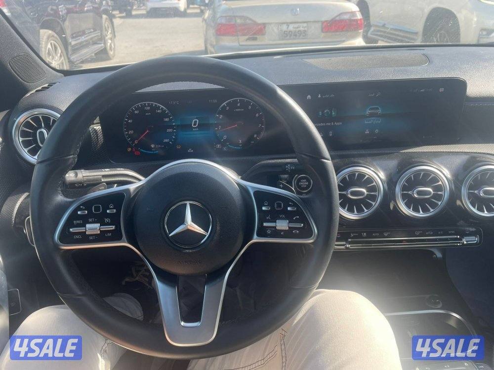 للبيع مرسيدس A200 ماكينه 1400 cc4