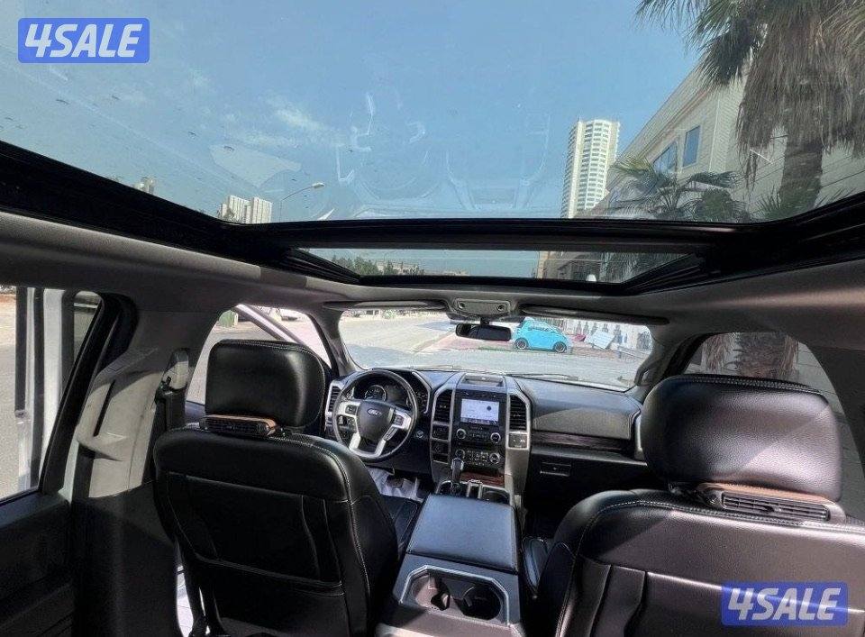 للبيع وانيت فورد لاريت كامل المواصفات1