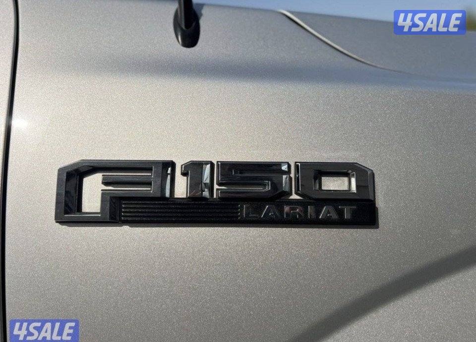 للبيع وانيت فورد لاريت كامل المواصفات11