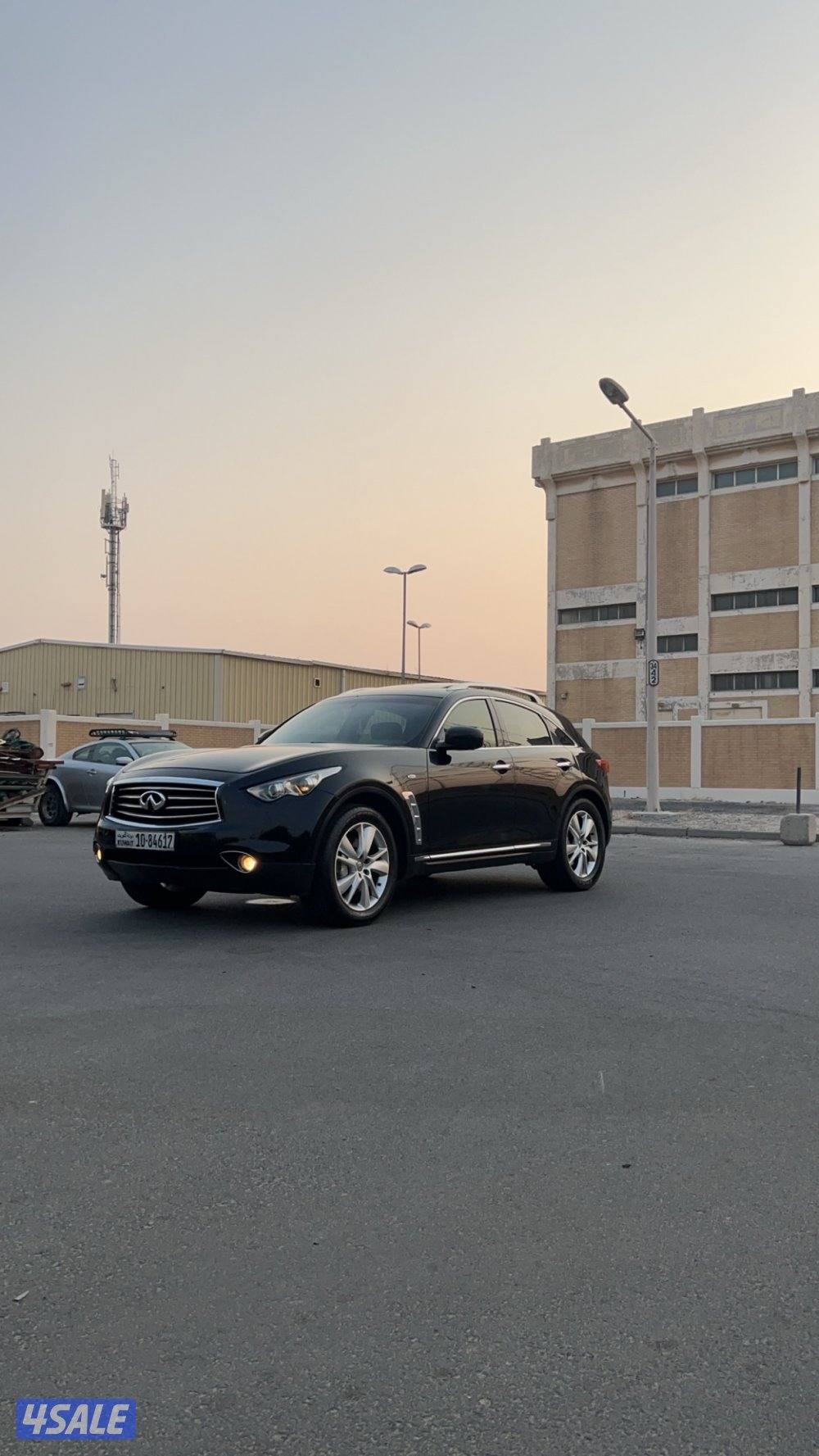 للبيع FX 35 الـدرجه الاولـه صـبغ الوكاله1