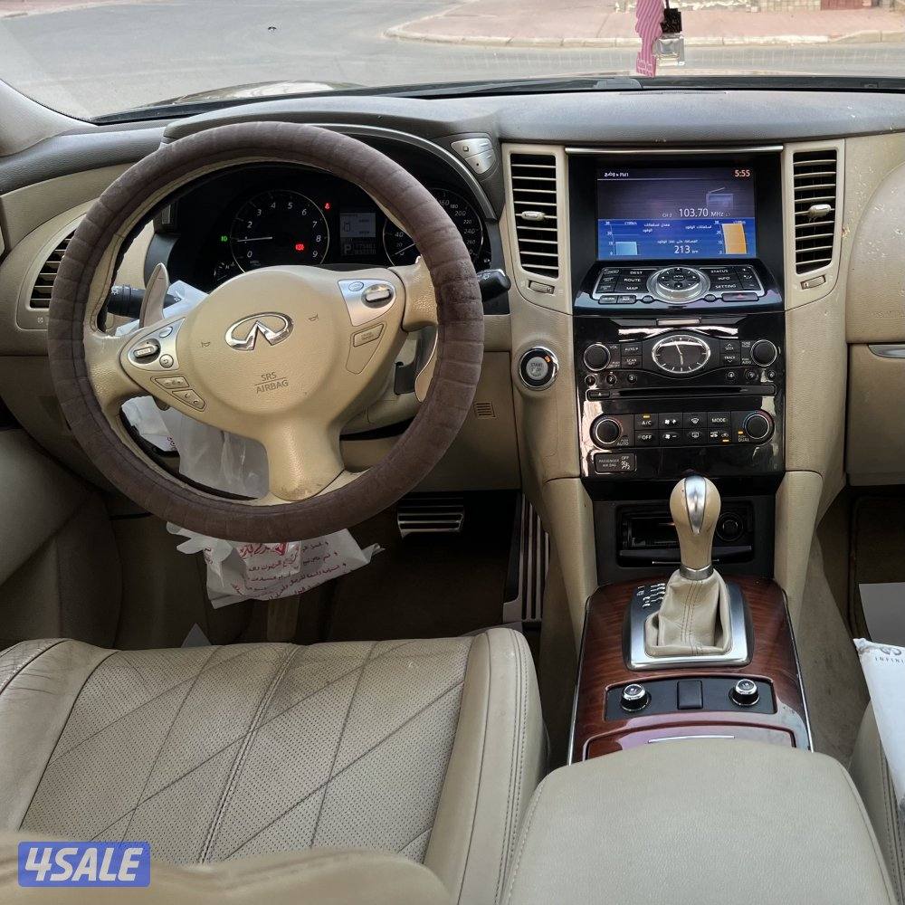 للبيع FX 35 الـدرجه الاولـه صـبغ الوكاله3