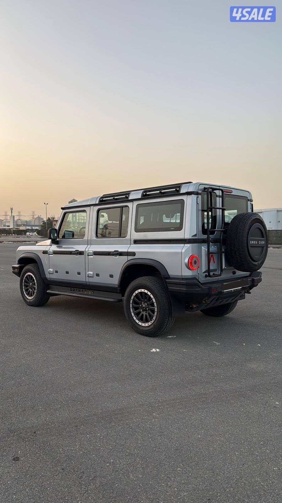 للبيع اينوس 2024 ماشي 5الف كيلو لا أرغب بالبدل2