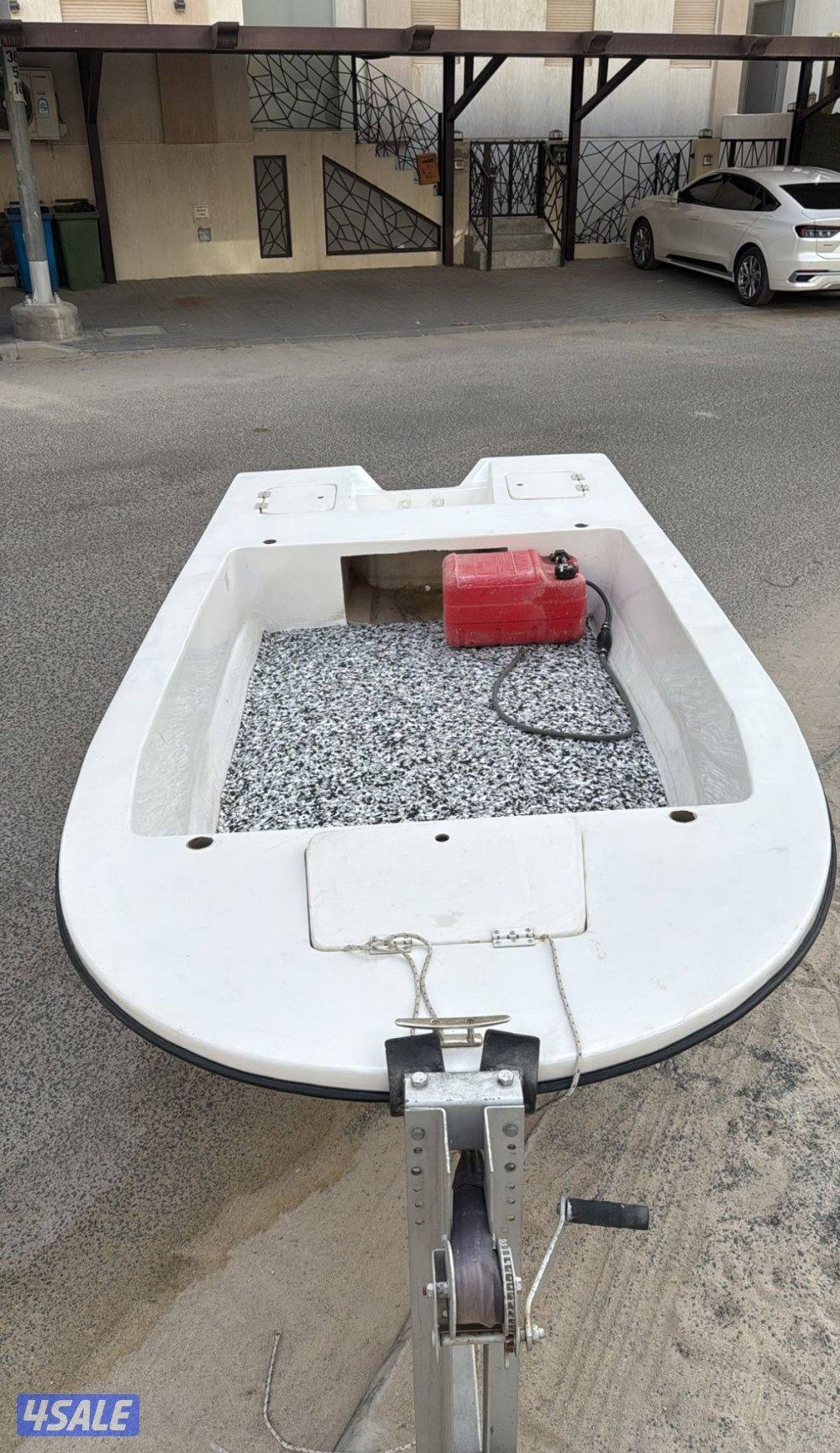 للبيع ماشوه 12 قدم +ماكينه 15 حصان ياماها بحالة ممتازة1