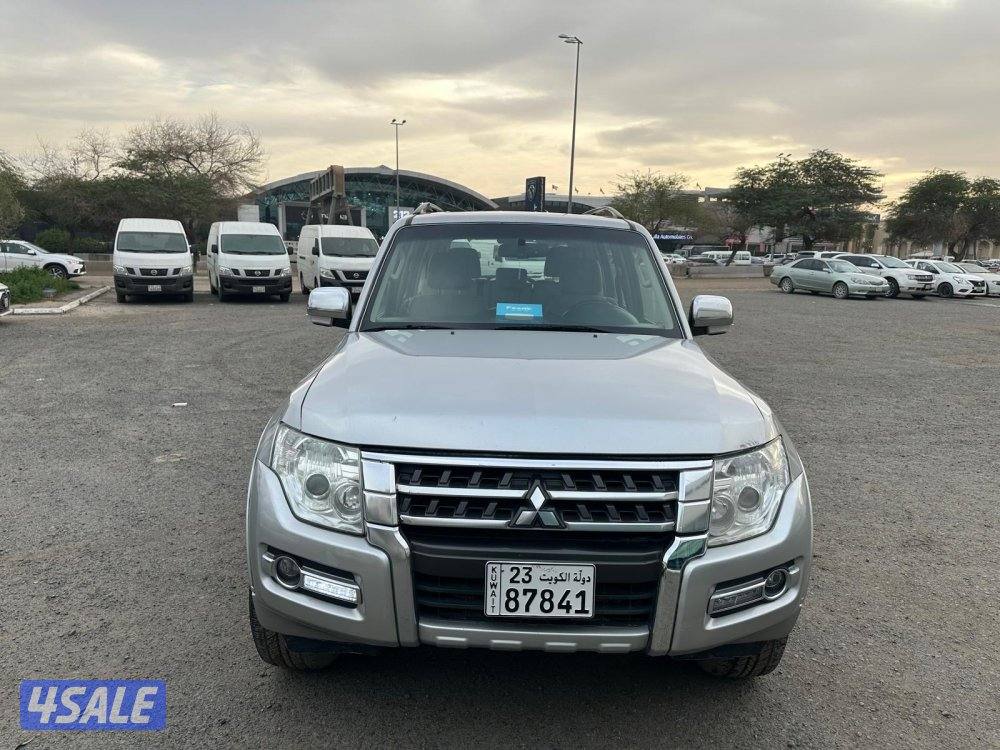 للبيع. جيب باجيرو طراز 20190