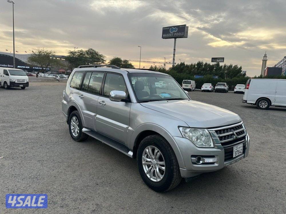 للبيع. جيب باجيرو طراز 20191