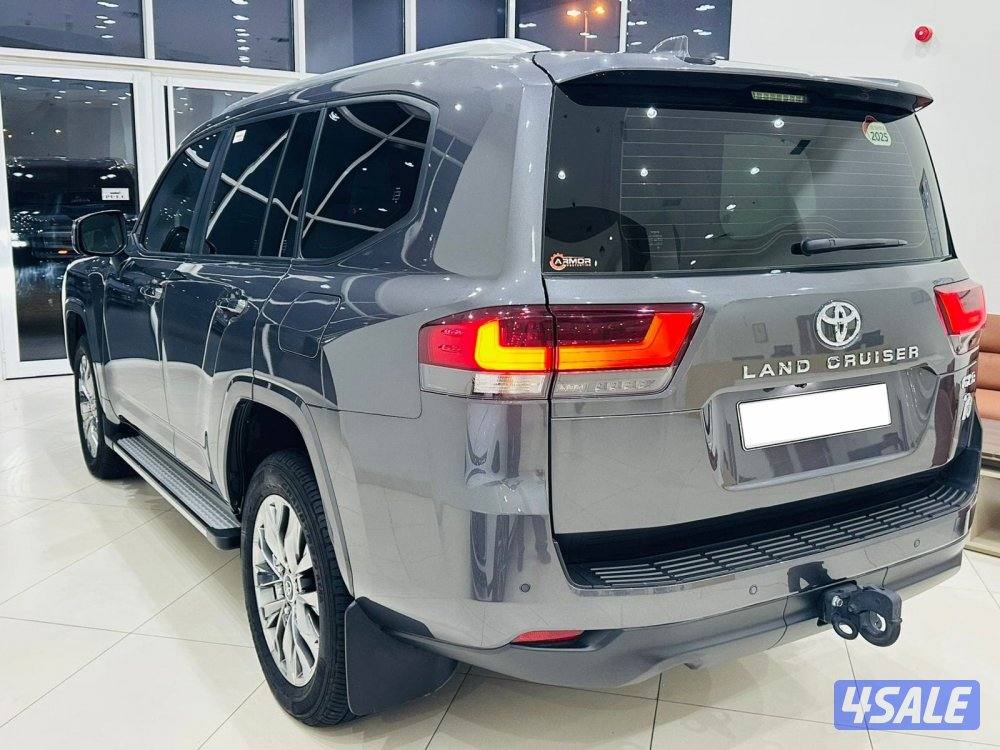 للبيع تويوتا لاندكروس K 4 GXR  بدون تيربو موديل 20252