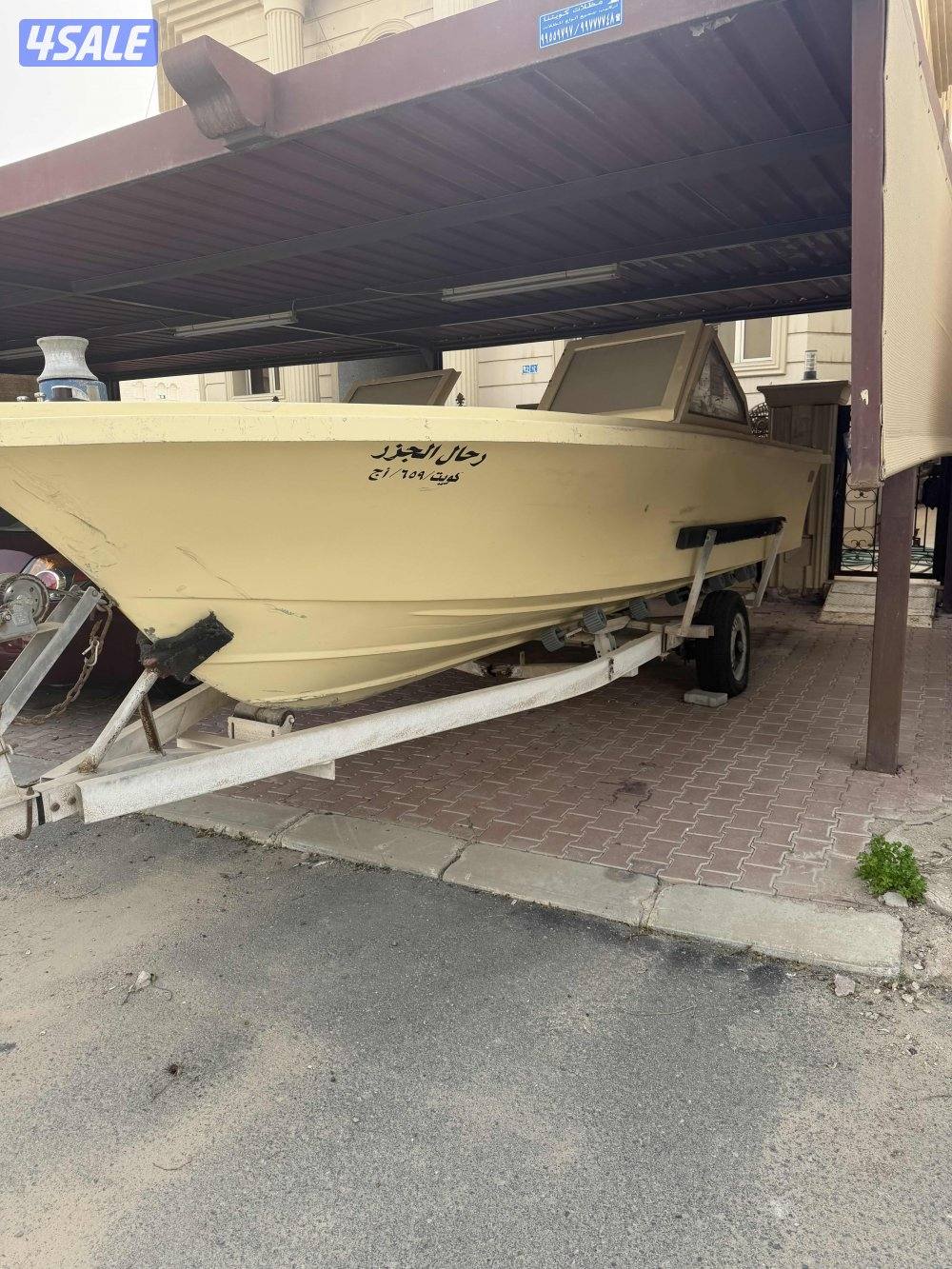 للبيع طراد الاتحاد ٢١ قدم شرط الفحص يحتاج بطاريتين وتصفيه ودق سلف وامش4