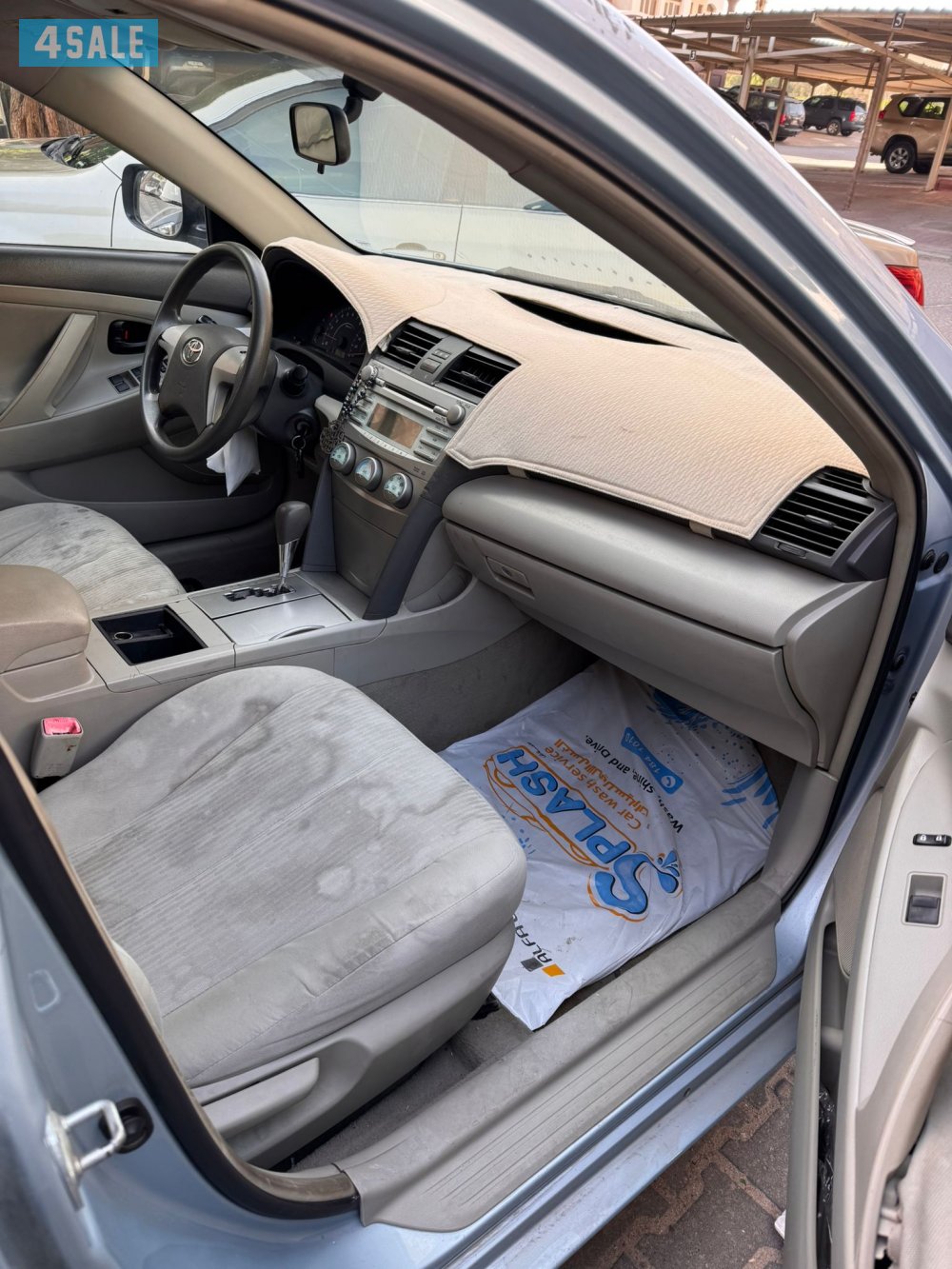 للبيع كامري موديل ٢٠١٠ ماشيه ٢٣٩ الف وارد الوكالة السعر 600-- ٦٥٨٢٠٩٠٩9