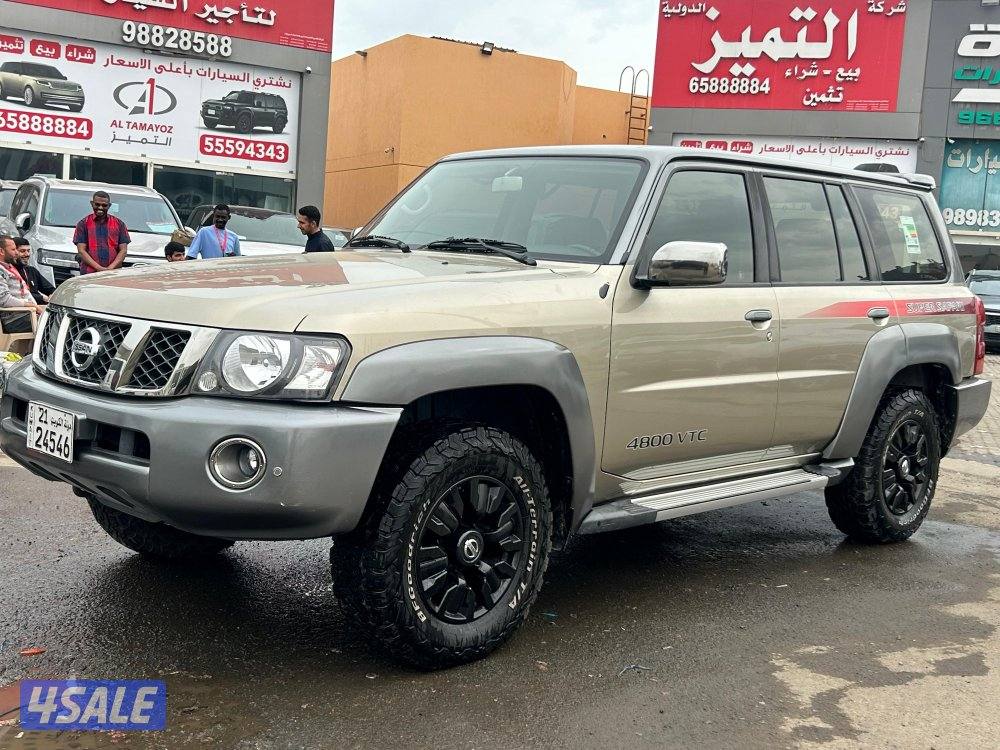 نيسان باترول سوبر سفارى
موديل 2020
ماشى 137.000 k.m 
وارد الخليج0