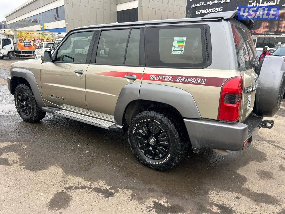 نيسان باترول سوبر سفارى
موديل 2020
ماشى 137.000 k.m 
وارد الخليج2