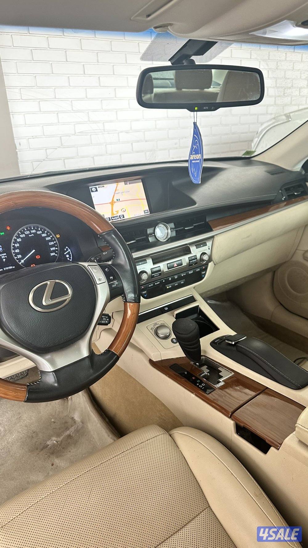 لكزس ES250 موديل 20151