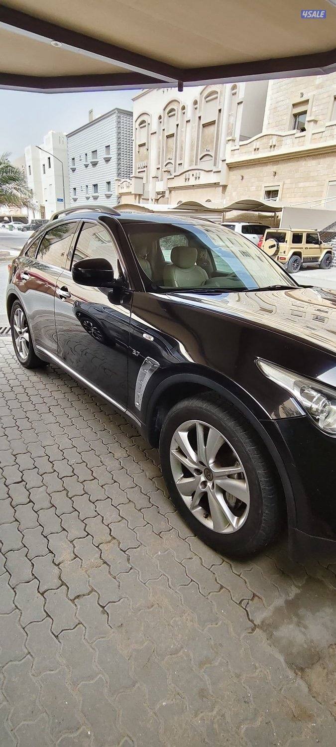 للبيع انفينيتي QX70 20140