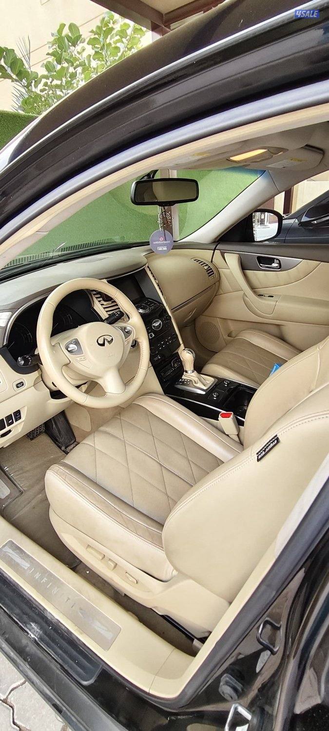 للبيع انفينيتي QX70 20142
