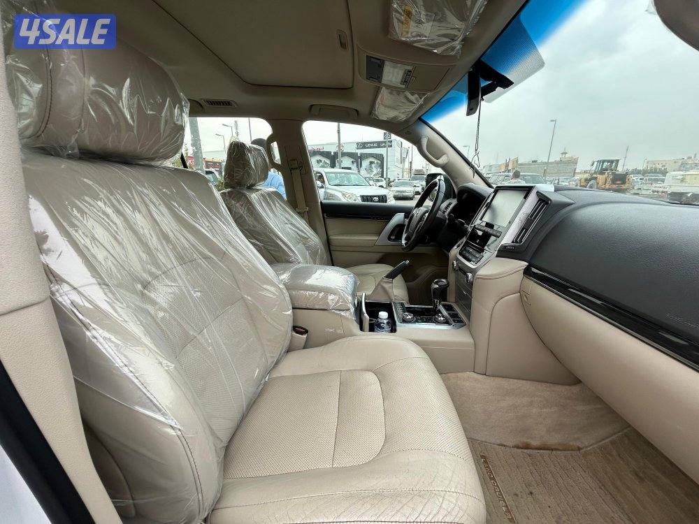 لاند كروزر VX.R -قراند تورينق S
موديل 2020
ماشى 280.000 k.m5