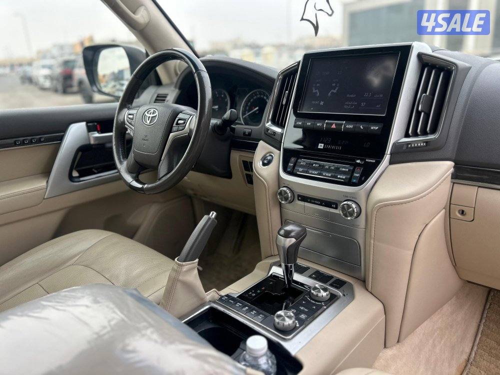 لاند كروزر VX.R -قراند تورينق S
موديل 2020
ماشى 280.000 k.m7