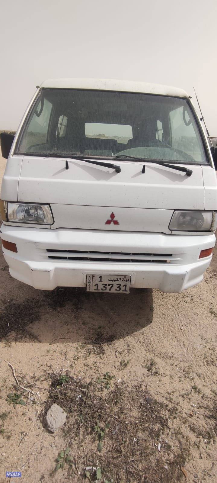 للبيع باص مستبيشي  موديل ٢٠١٤0