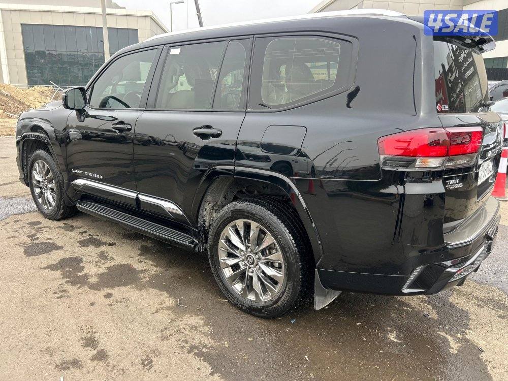 تويوتا لاند كروزر GX.R AEROs
 twin turbo.V6
موديل 2024
ماشى 62.000 k.m3