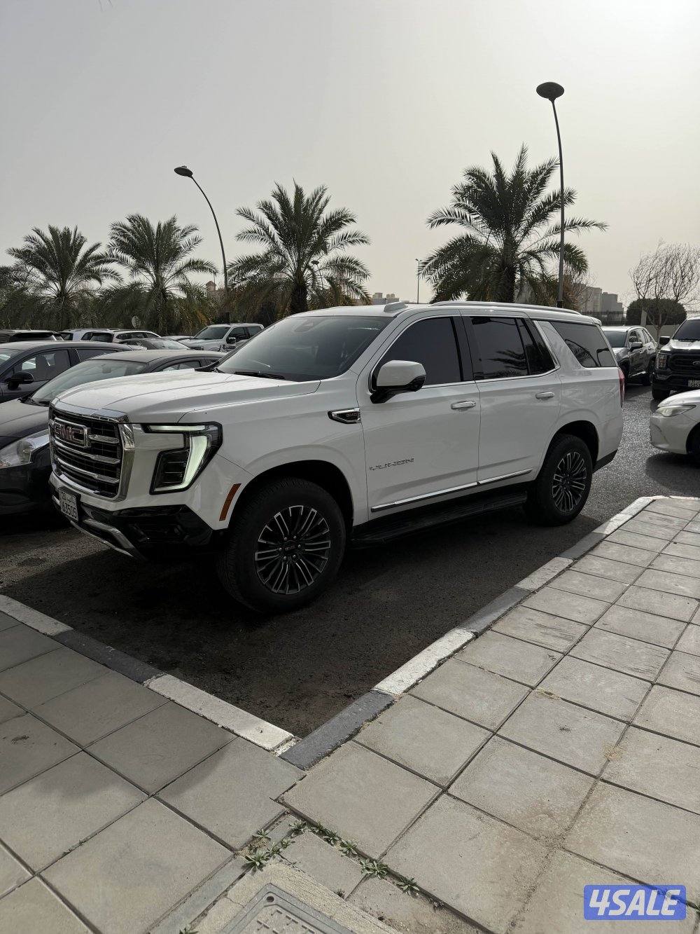 يوكن اليفيشن 2025 دبل 4/4 ابيض كامل مواصفات0