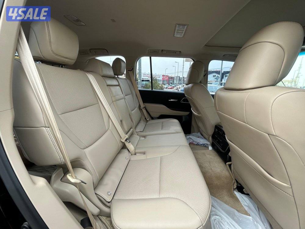 تويوتا لاند كروزر GX.R AEROs
 twin turbo.V6
موديل 2023
ماشى 87.000 k.m4