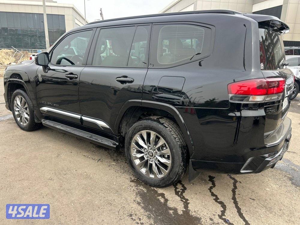 تويوتا لاند كروزر GX.R AEROs
 twin turbo.V6
موديل 2024
ماشى 56.000 k.m3