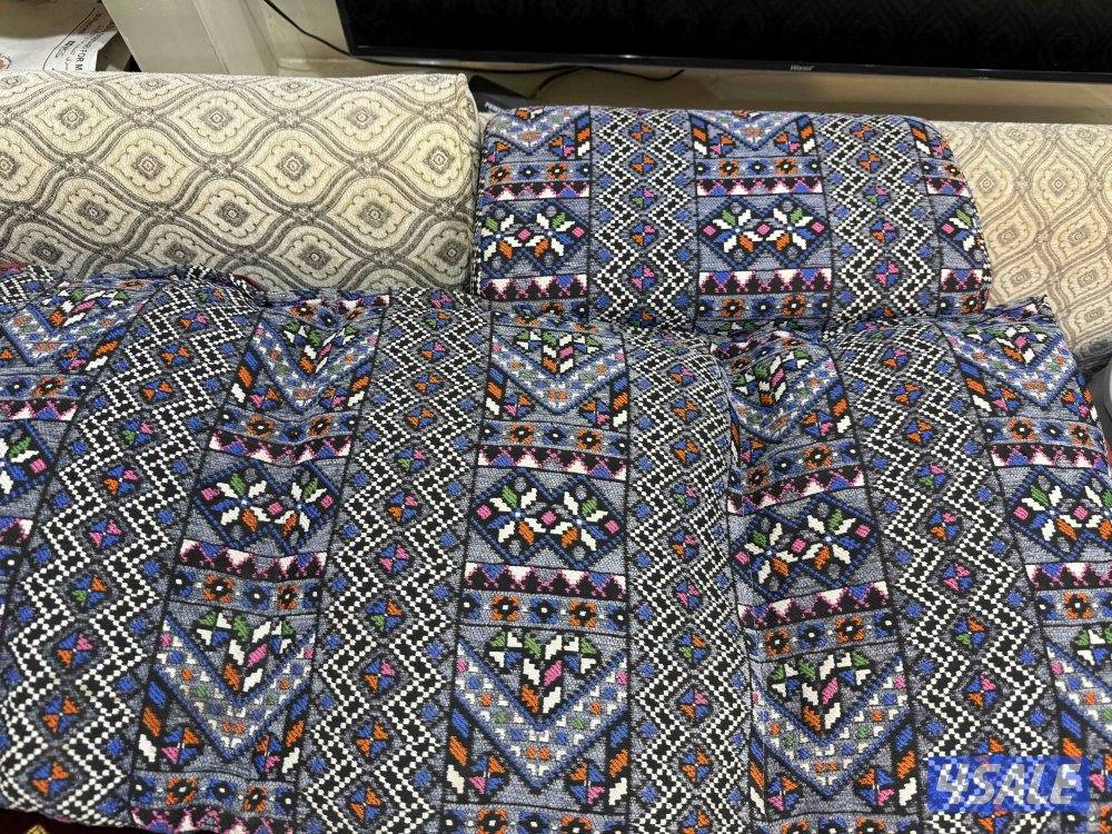 للبيع طاولة تلفزون + كراسي حديد5