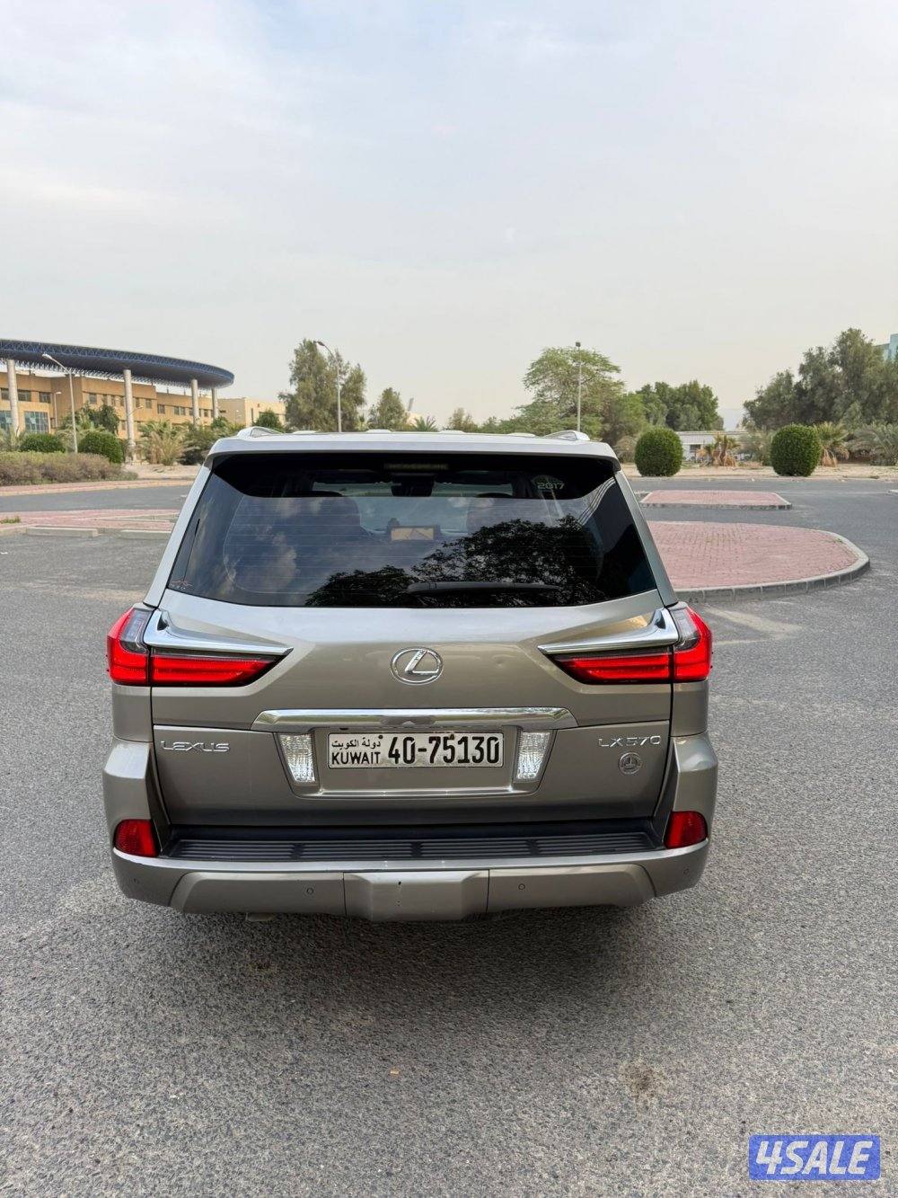 لكزس 2017 الدرجه الاولى صبغ الوكاله المالك الاول شرط الفحص الكامل3