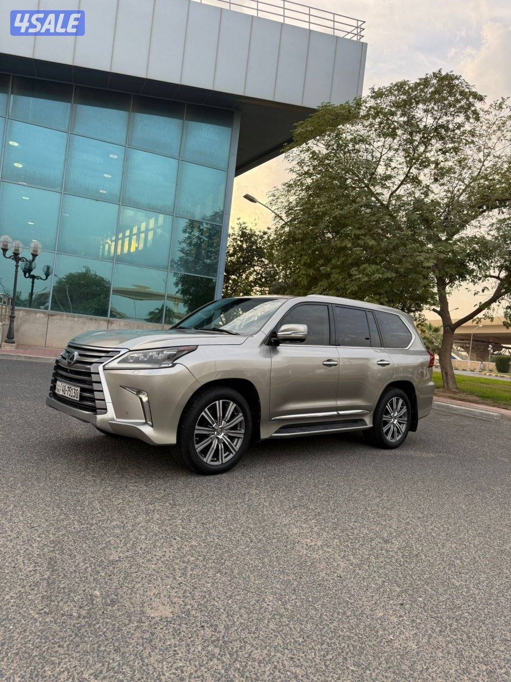 لكزس 2017 الدرجه الاولى صبغ الوكاله المالك الاول شرط الفحص الكامل5