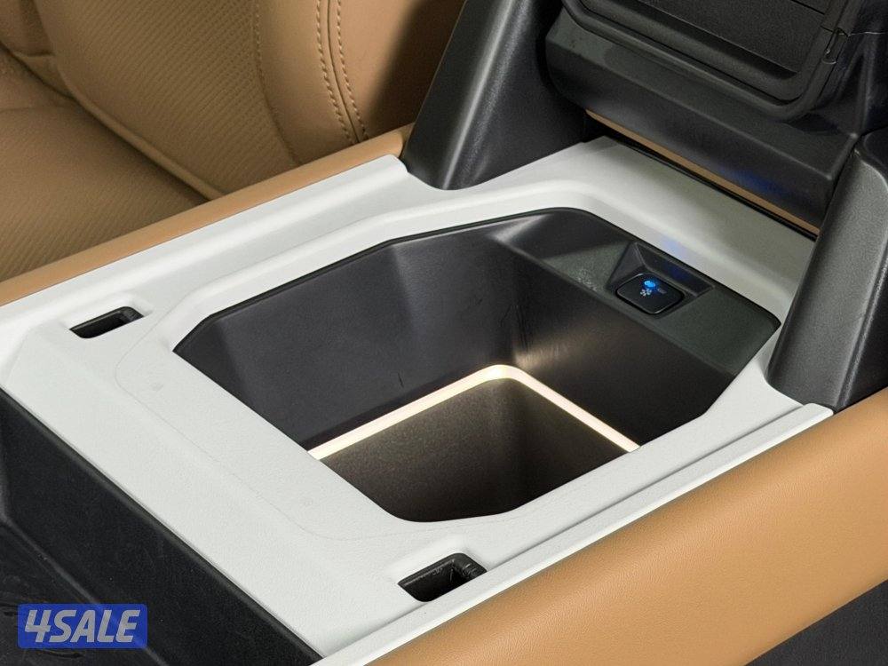 ديفندر HSE V6 وكالة تحت الكفالة موديل ٢٠٢٥ عداد ٢٣ ألف كيلو7