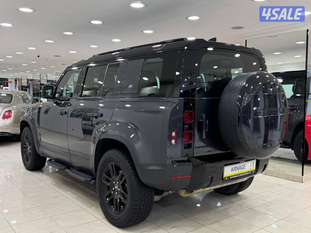 ديفندر SE P300 وكالة تحت الكفالة موديل ٢٠٢٣ عداد ٨٥ الف كيلو2