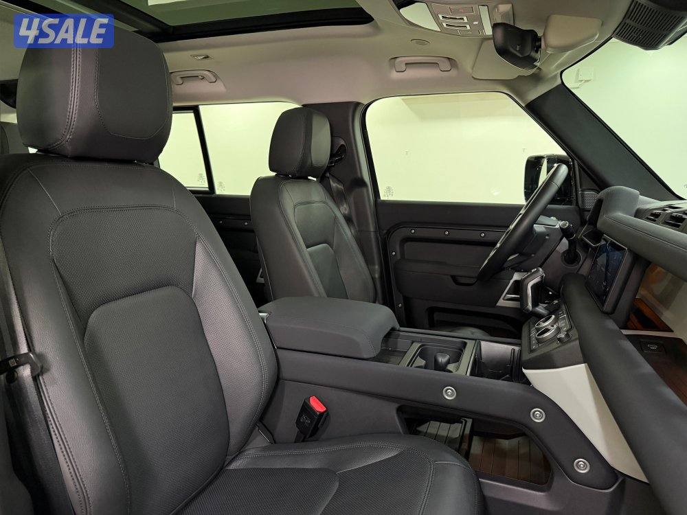 ديفندر SE P300 وكالة تحت الكفالة موديل ٢٠٢٣ عداد ٨٥ الف كيلو9