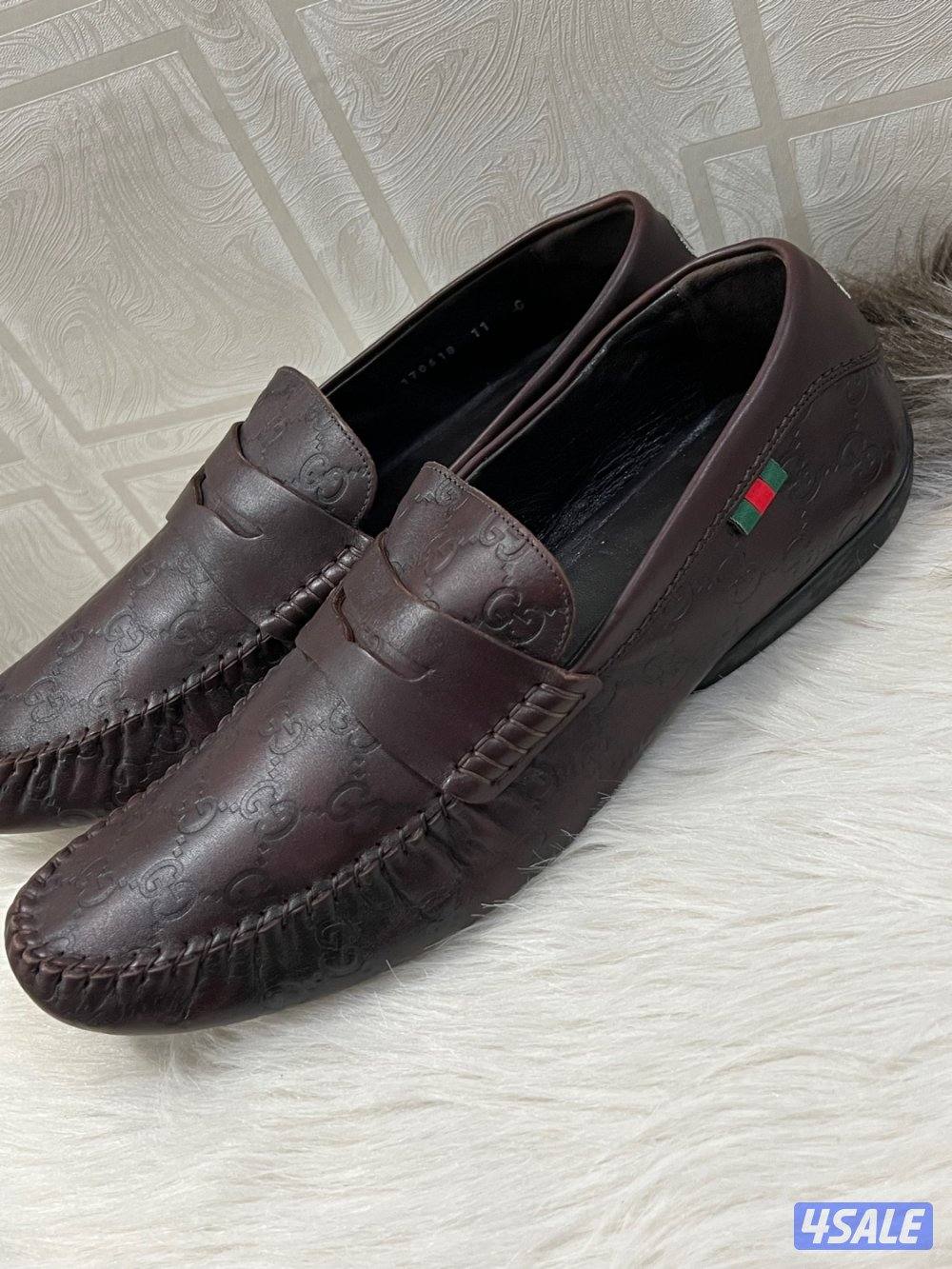 جوتي قوتشي اصلي مستعمل مقاس ٤٥0