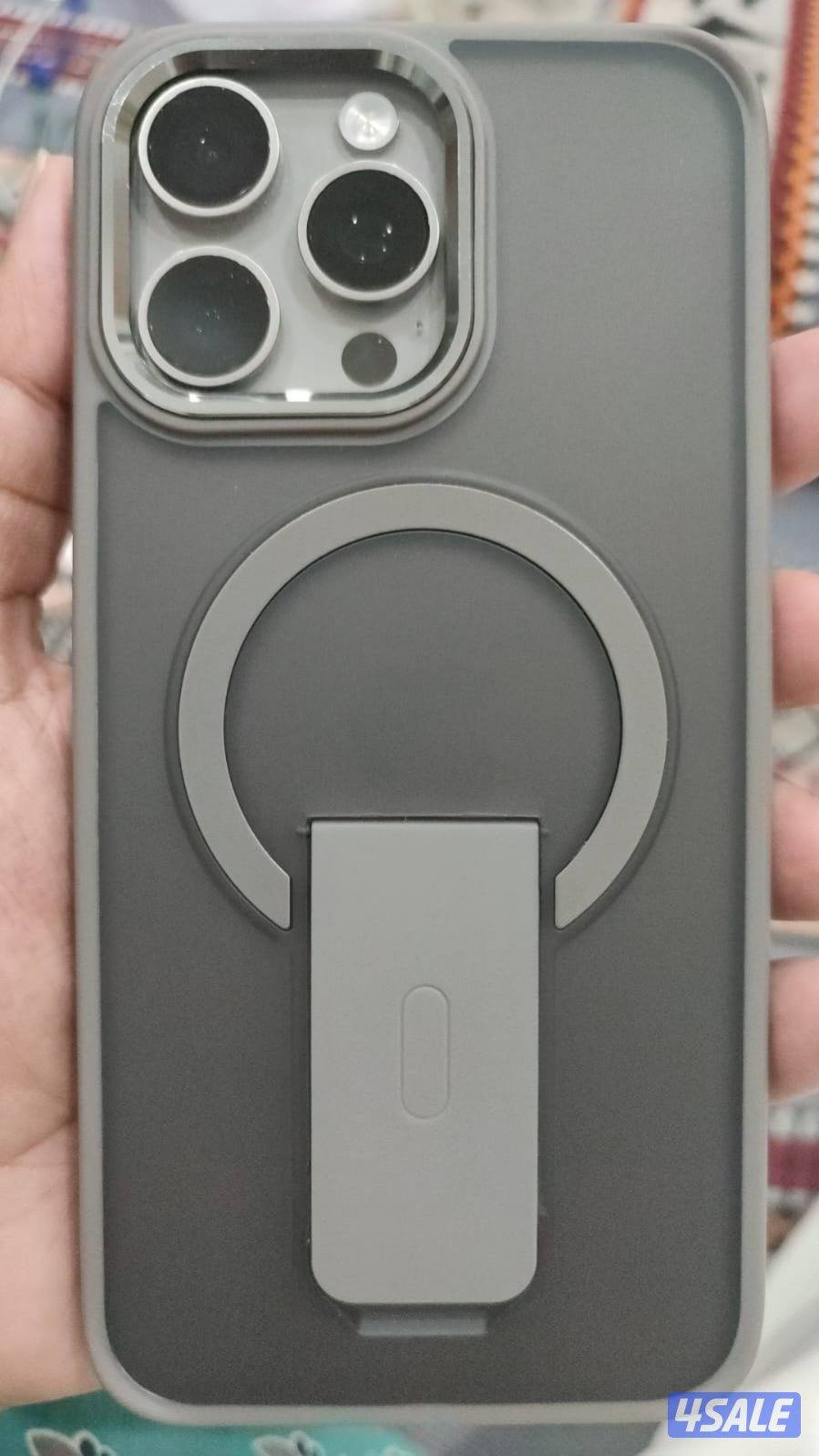 Iphone 15 pro max 256gb natural titanium (86% battery)3