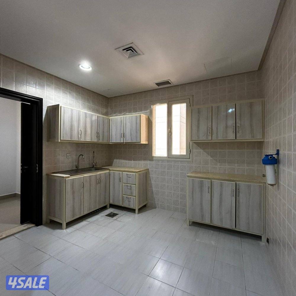 شقة سكنية للإيجار في السلام4