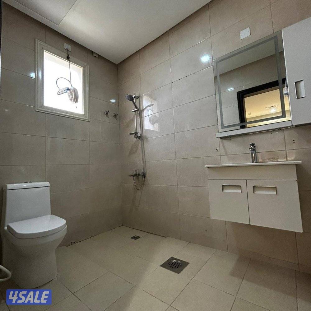 شقة سكنية للإيجار في السلام8